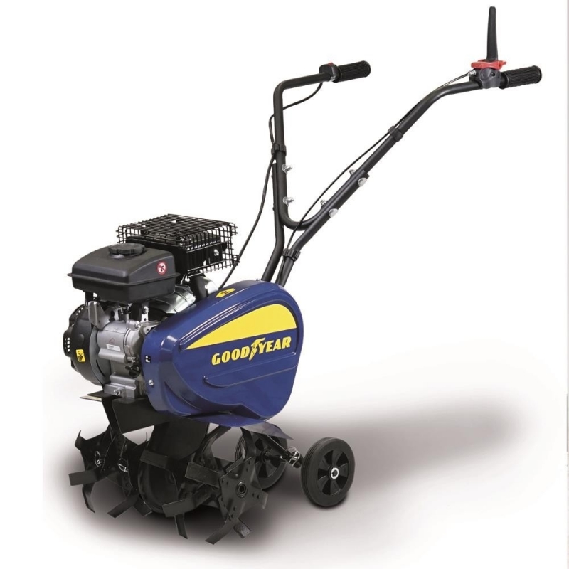 Motoculteur thermique essence GOODYEAR. Moteur OHV 4T 98.5 cm³ - 3 CV. Livré avec 4 jeux de fraises. Roues de transport incluses. 1 vitesse avant. Démarrage manuel. Capacité du réservoir de carburant : 1.6 L. Capacité du réservoir d'huile : 0.35 L. Largeur de travail : 420 mm. Profondeur de travail max : 240 mm. Poids 34 kg.